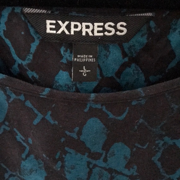 Dress - Picture 2 of 2